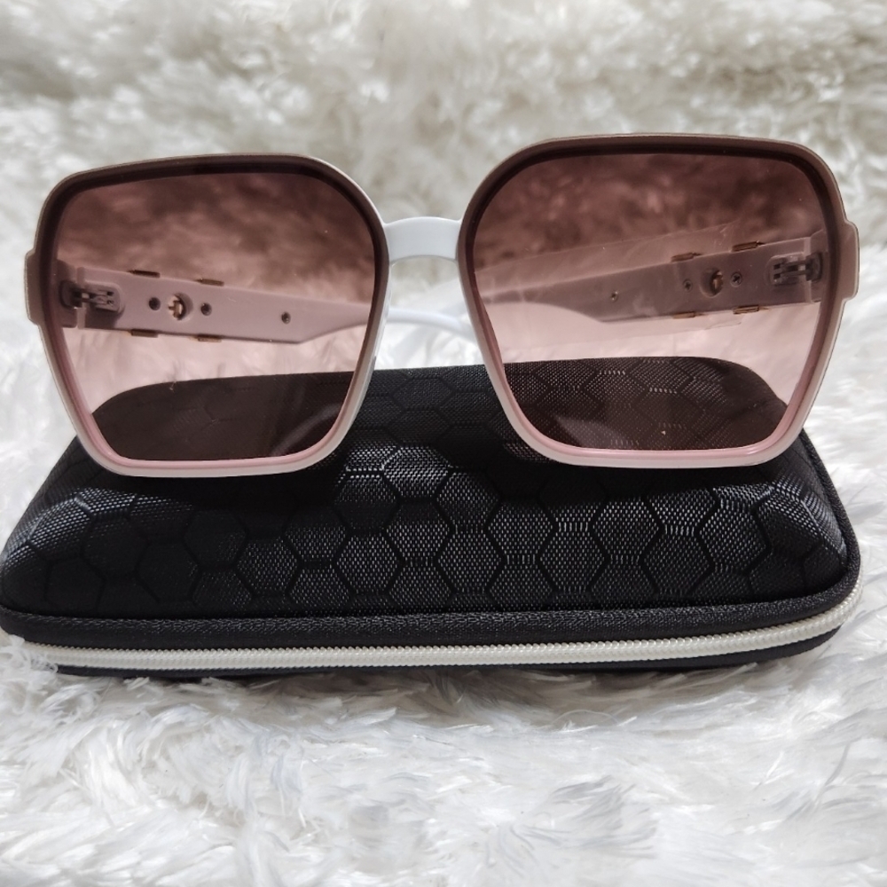 Stylish Pink Sunglasses